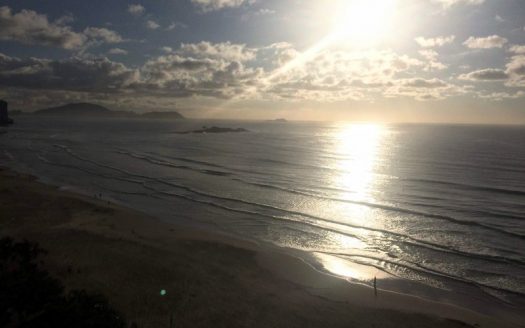 Wonderful apartment in the central area facing the sea