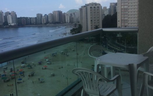 Wonderful apartment in the central area facing the sea