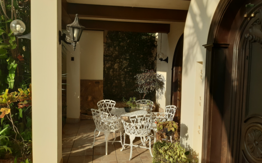 Modern house on Ilha do Boi