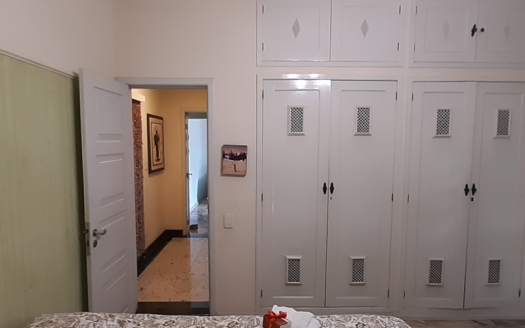 Modern house on Ilha do Boi