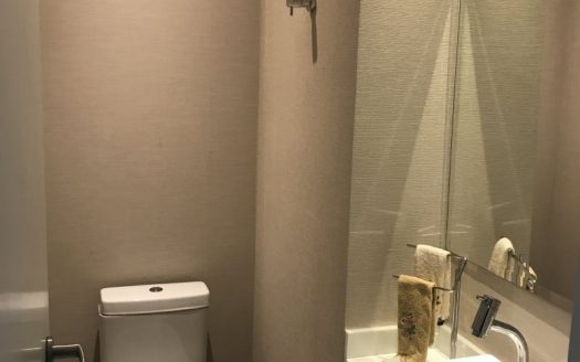 Top apartment in the city center