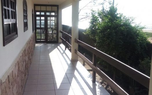 Magnificent house in Condominio Verao Vermelho