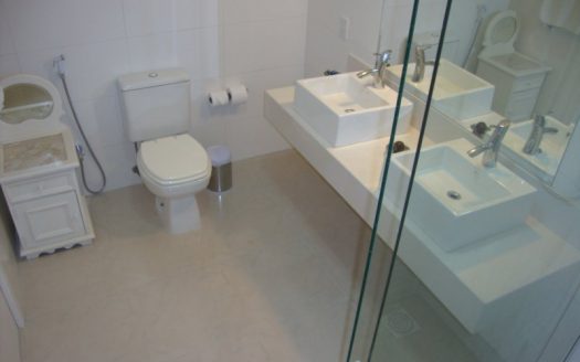 Furnished apartment in Jurerê Internacional