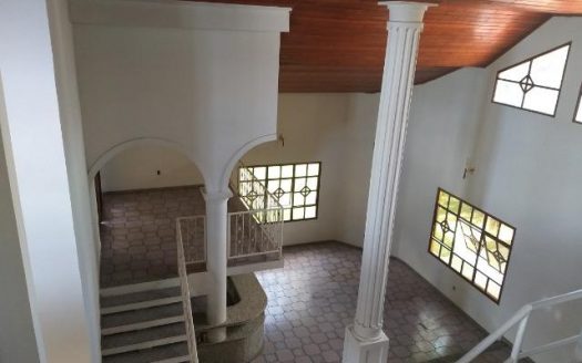 Large house in condominium Chacara Ipe