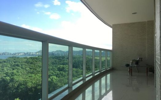 Beautiful apartment in Camburi facing the sea