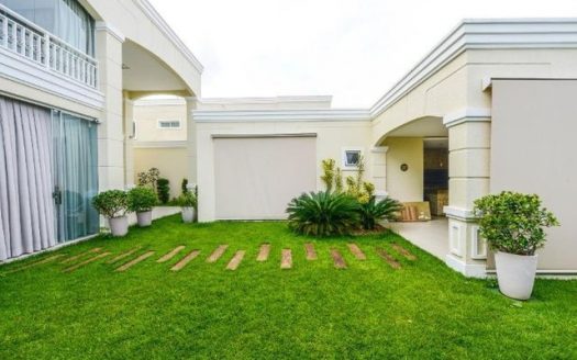 Excellent duplex house in great location De Lourdes