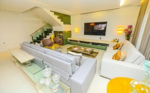 Excellent duplex house in great location De Lourdes