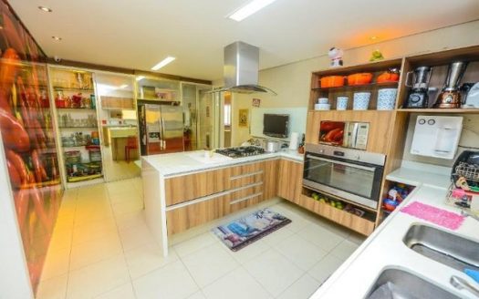 Excellent duplex house in great location De Lourdes