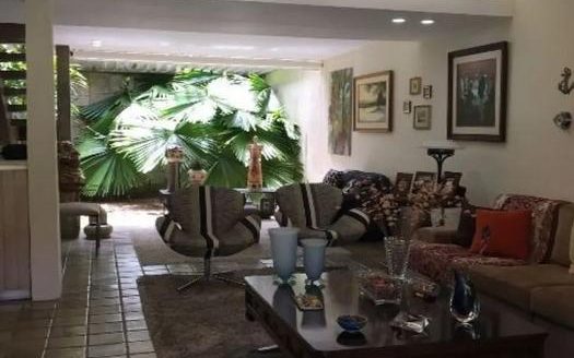 Beautiful house in Poço da Panela