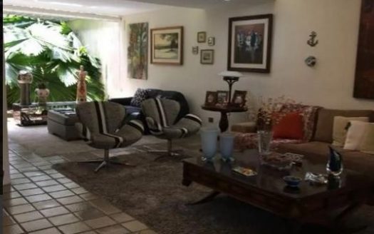 Beautiful house in Poço da Panela