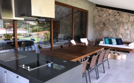 Beautiful house in condominium in Jardim Maristela