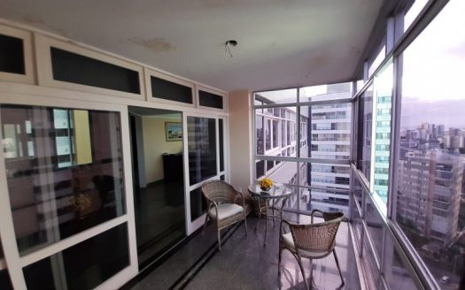 Top penthouse in Graça neighborhood