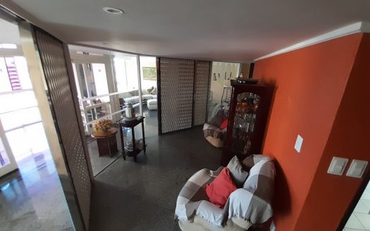 Top penthouse in Graça neighborhood
