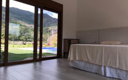 Beautiful house in condominium in Jardim Maristela