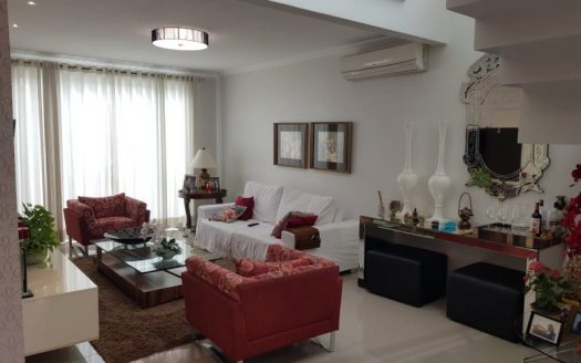 Beautiful house in the Condominium Quinta das Laranjeiras