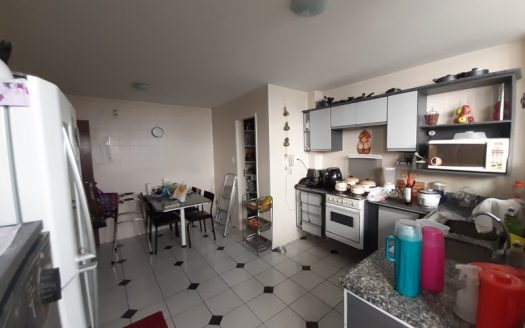 Top penthouse in Graça neighborhood