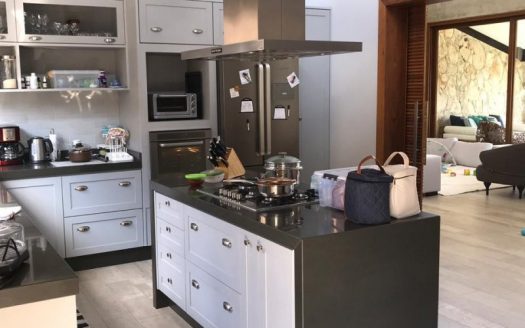Beautiful house in condominium in Jardim Maristela