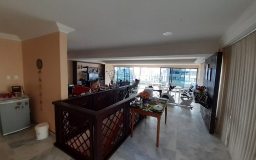 Top penthouse in Graça neighborhood