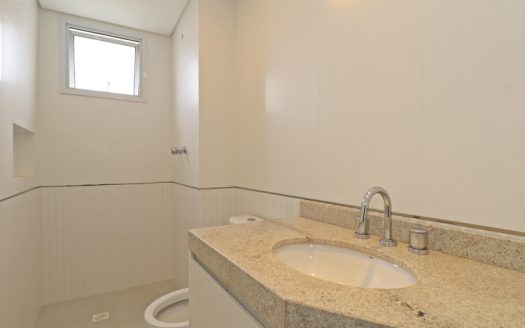 Excellent furnished coverage in Portão