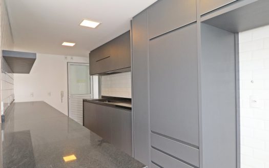 Excellent furnished coverage in Portão