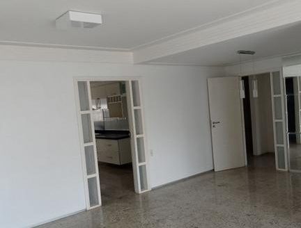Great apartment with sea view in Jardim Renascença
