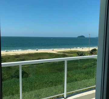 Beautiful sea front house in Piçarras