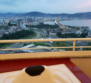 Wonderful penthouse with panoramic views in Capoeiras