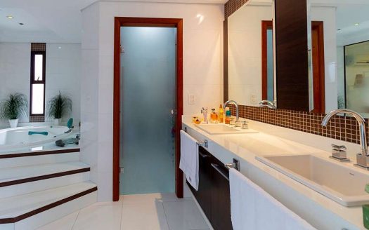 Apartment show in the central area of ​​the city