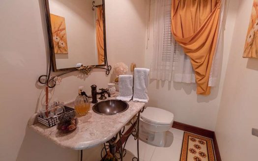 Apartment show in the central area of ​​the city