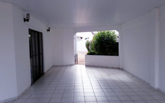Beautiful duplex house in Parque Verde