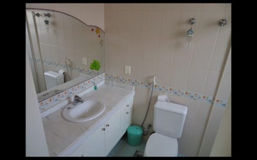 Top beachfront apartment in Aparecida