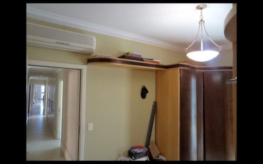 Top beachfront apartment in Aparecida