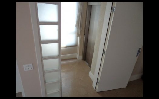 Top beachfront apartment in Aparecida