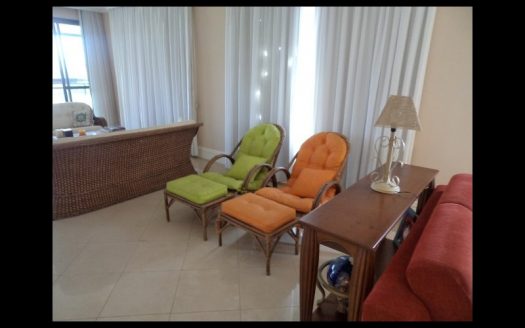 Top beachfront apartment in Aparecida