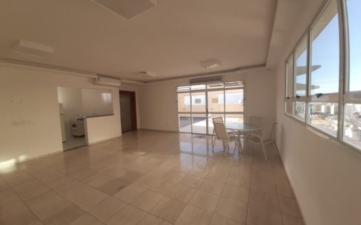 Spacious apartment near the beach in Boqueirão