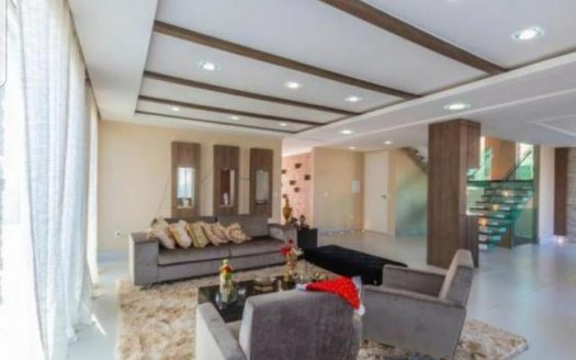 Beautiful house in Condominium Alphaville