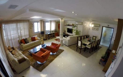 Excellent apartment in Edificio Claude Monet in Nazaré