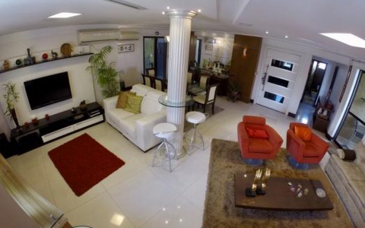 Excellent apartment in Edificio Claude Monet in Nazaré
