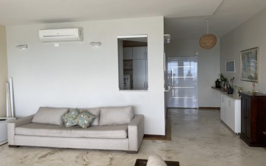 Great coverage on Pitangueiras Beach